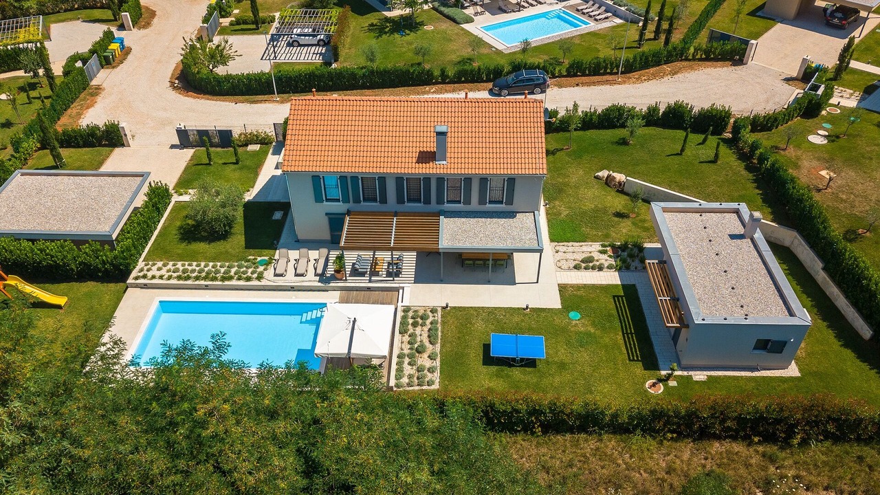 Photo of Outdoor in Lasici