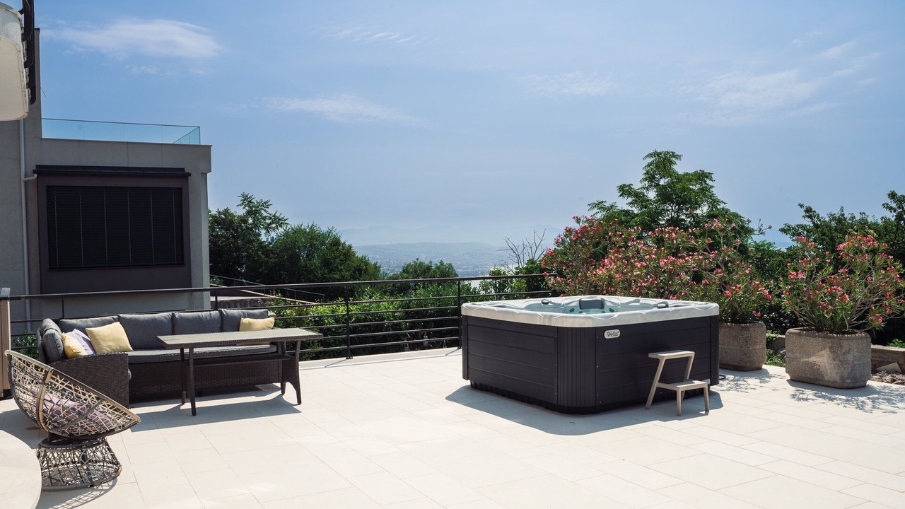 Photo of Patio Balcony in Pobri