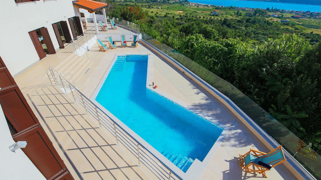 Photo of Outdoor in Rtina