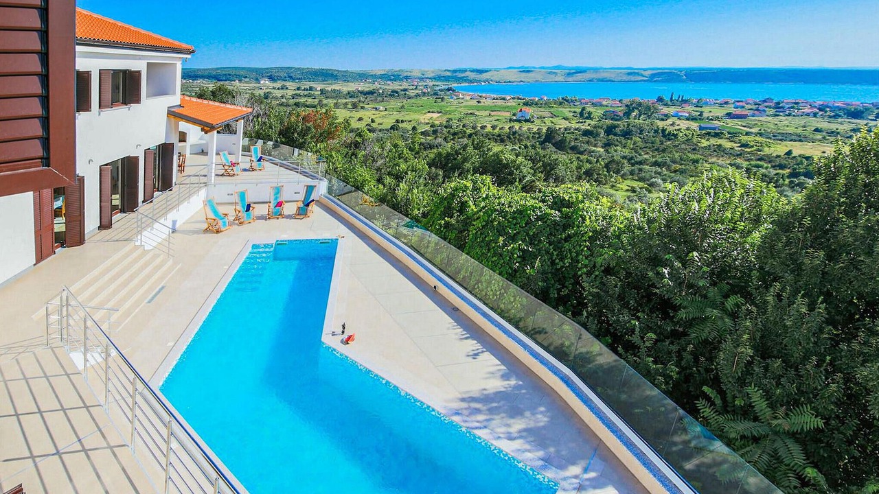 Photo of Outdoor in Rtina