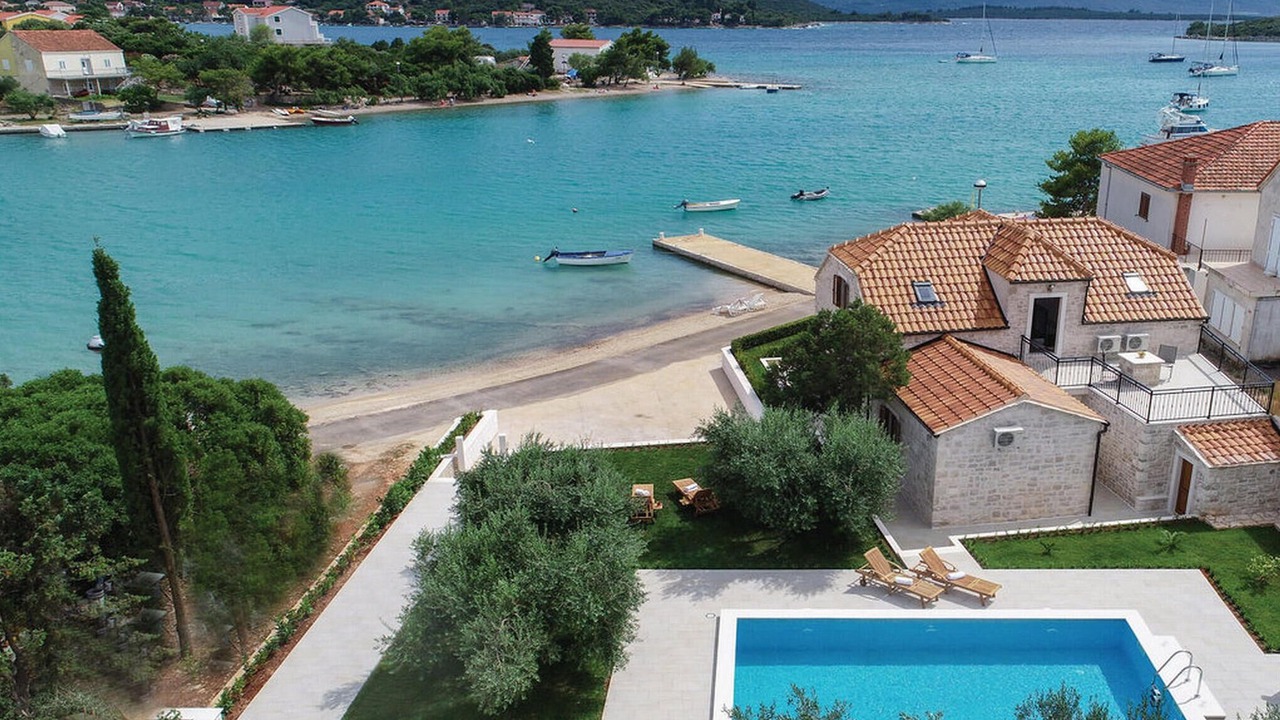 Photo of Outdoor in Loviste
