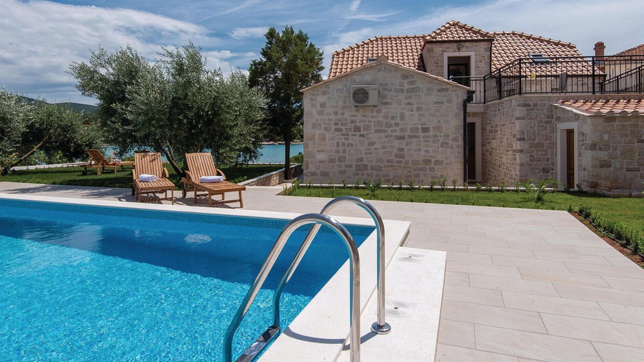 Photo of Outdoor in Loviste
