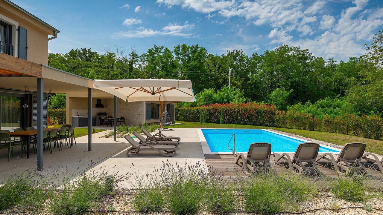 Photo of Outdoor in Lasici