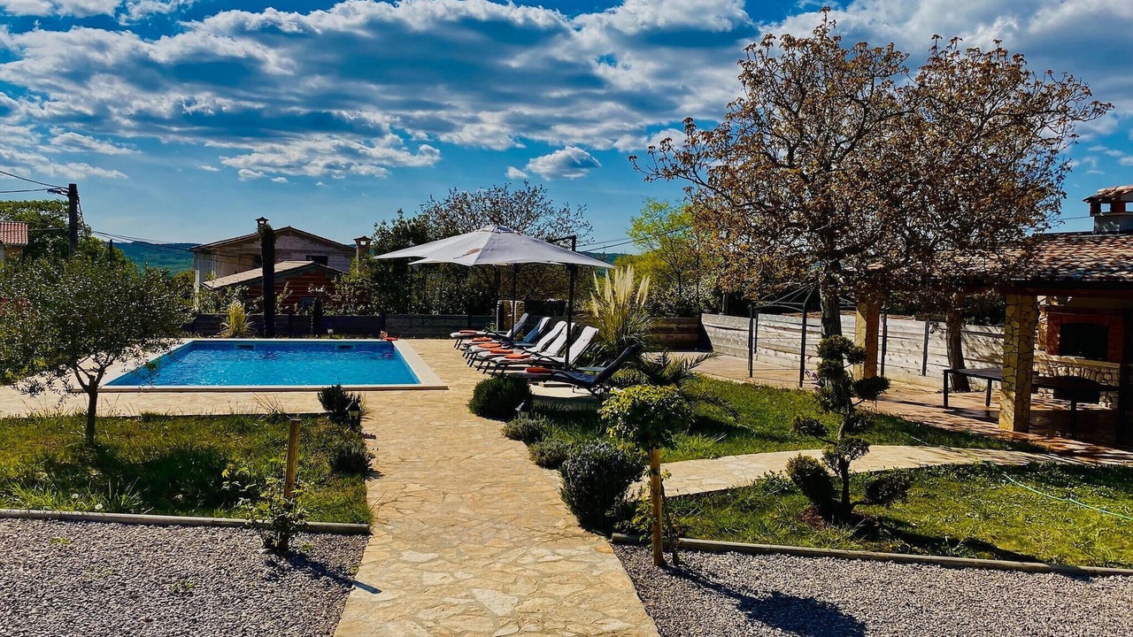 Photo of Outdoor in Paradiz