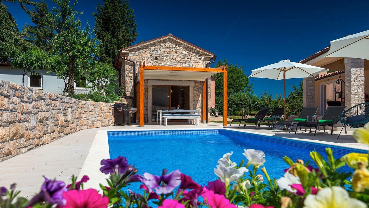 Photo of Outdoor in Katun Lindarski