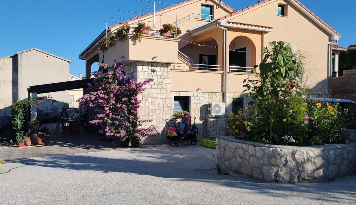 Photo of Outdoor in Rtina
