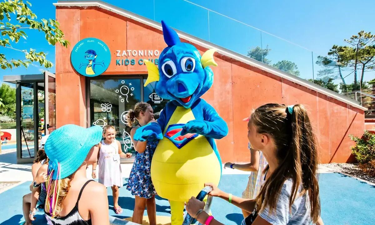Photo of Others in Zaton