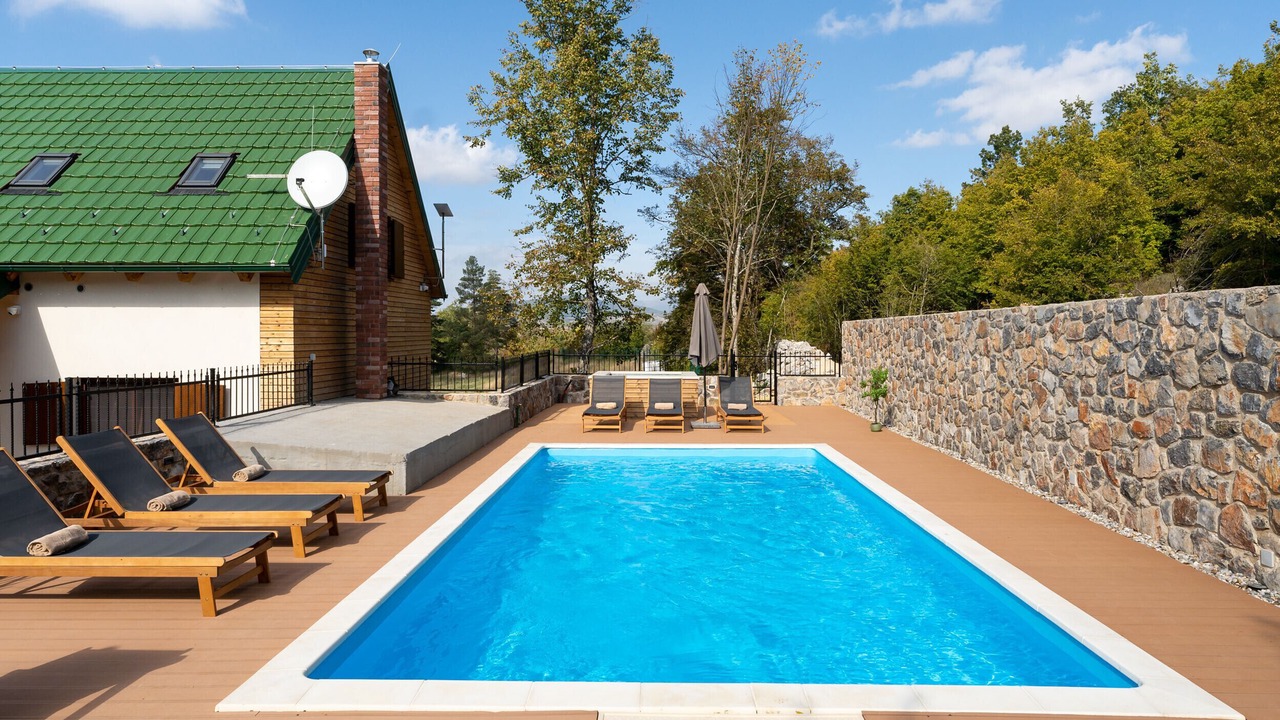 Photo of Outdoor in Gracac
