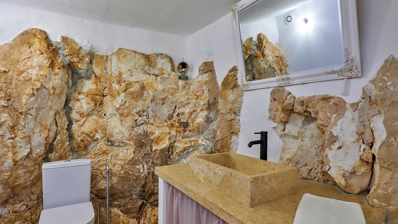 Photo of Bathroom in Zagore