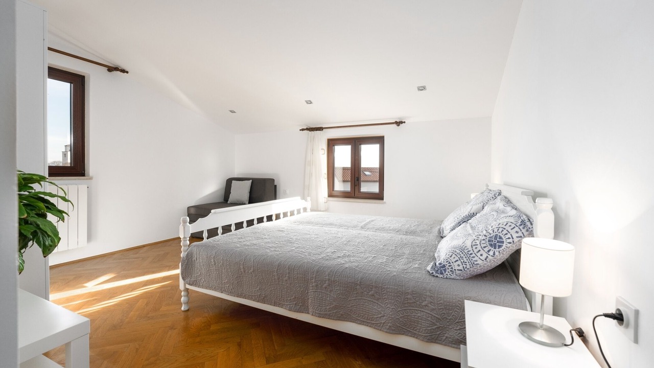 Photo of Bedroom in Brsec