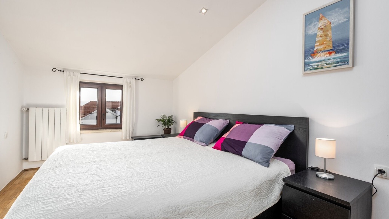 Photo of Bedroom in Brsec