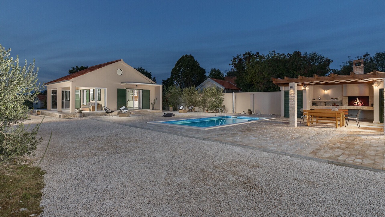Photo of Outdoor in Smilcic
