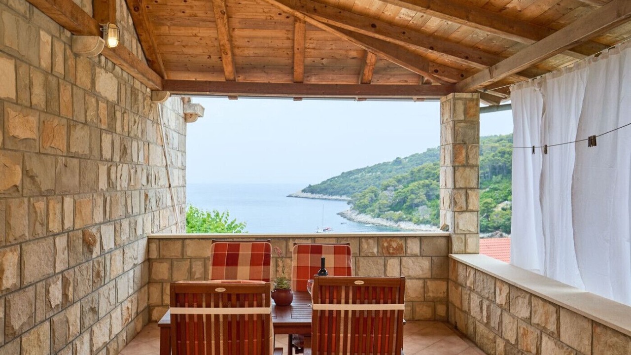 Photo of Outdoor in Saplunara