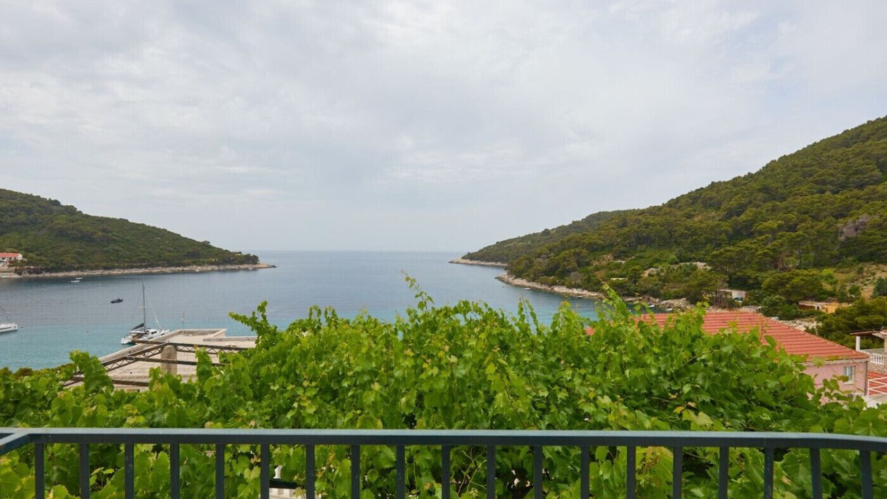 Photo of Outdoor in Saplunara