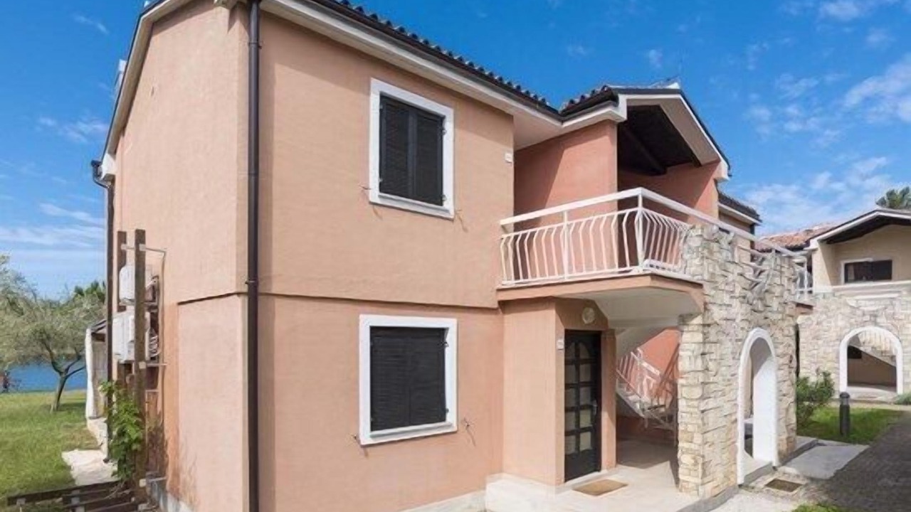 Photo of Outdoor in Monterol