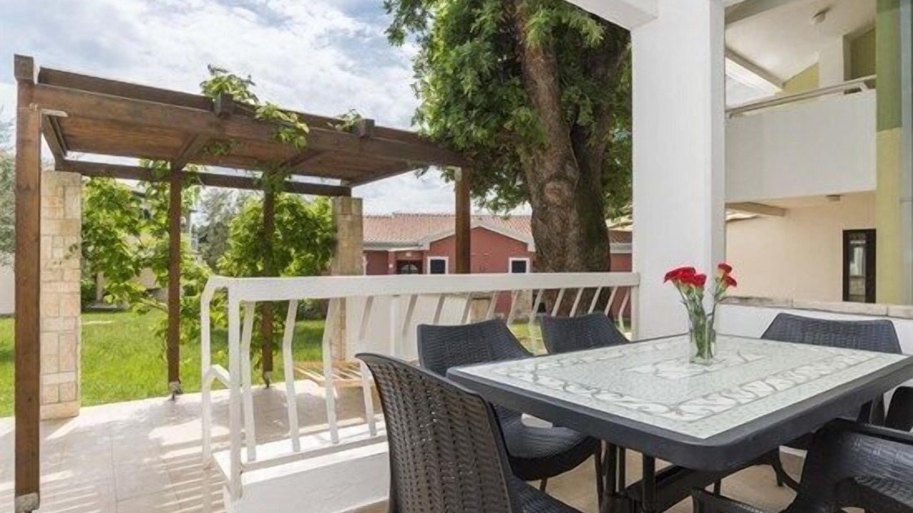 Photo of Outdoor in Monterol