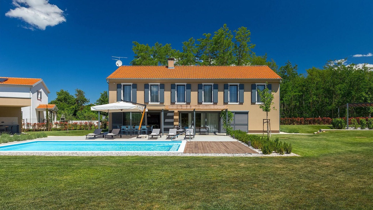 Photo of Outdoor in Lasici