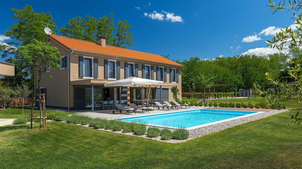 Photo of Outdoor in Lasici