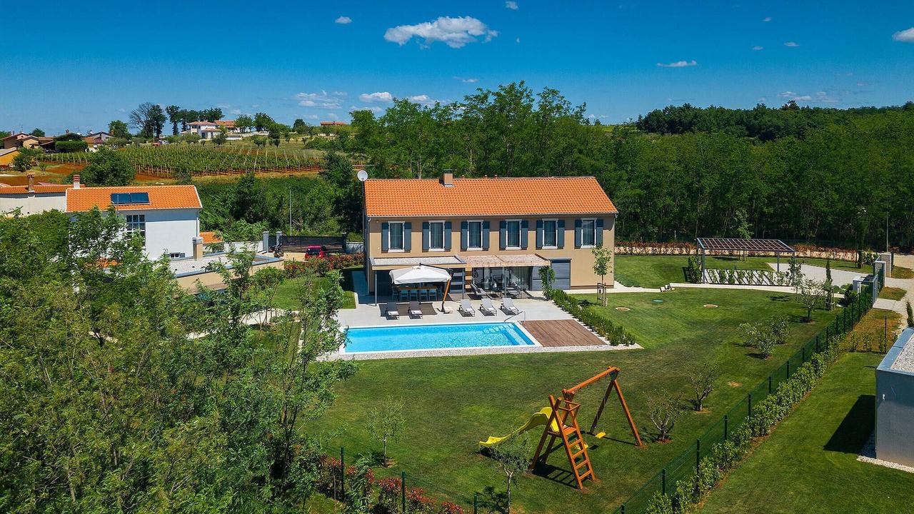 Photo of Outdoor in Lasici