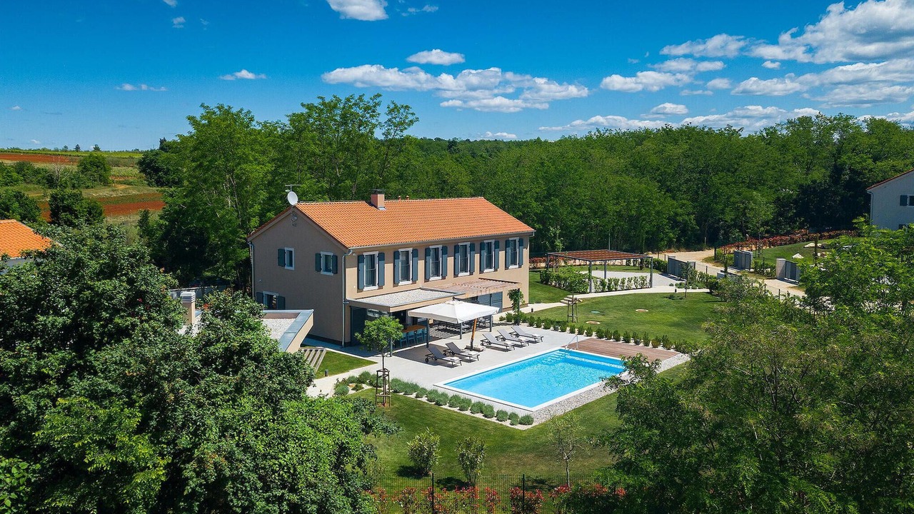 Photo of Outdoor in Lasici