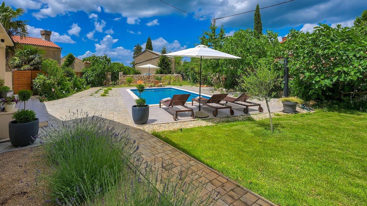 Photo of Outdoor in Kras