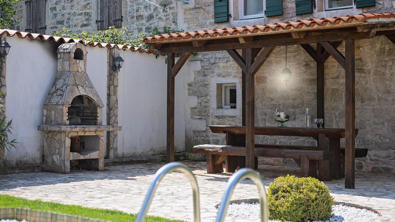 Photo of Others in Stifanici