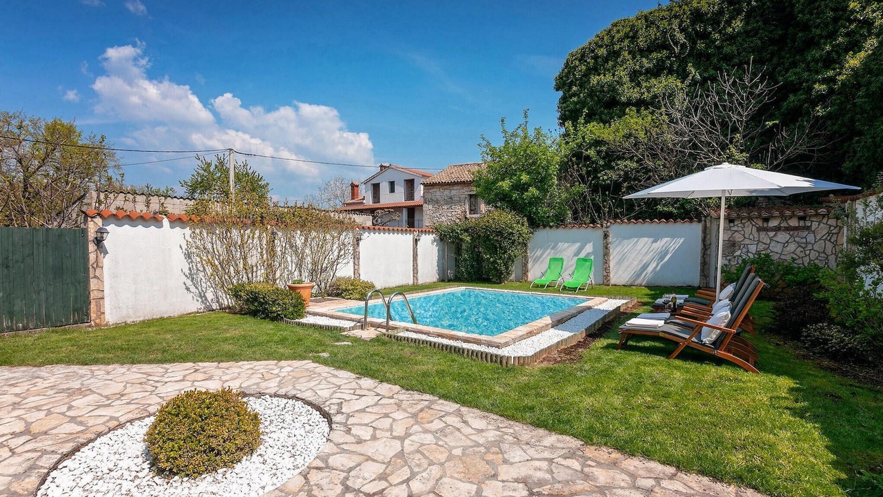 Photo of Outdoor in Stifanici