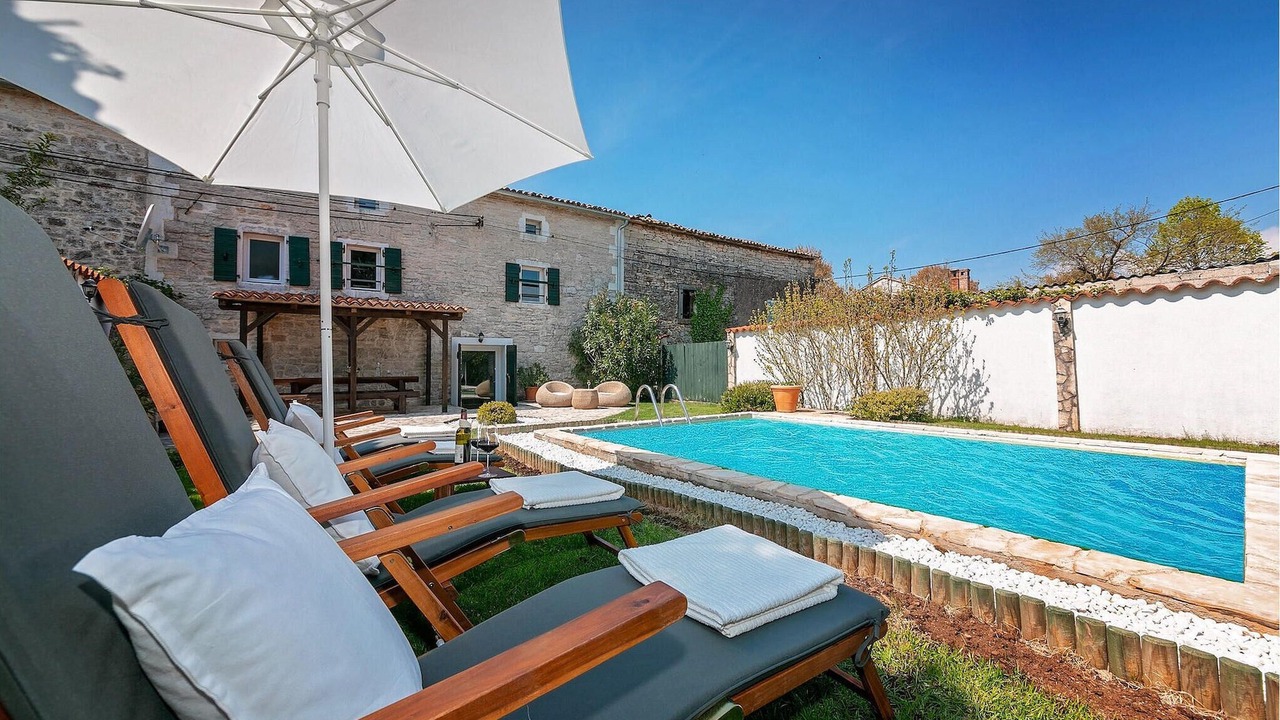 Photo of Outdoor in Stifanici