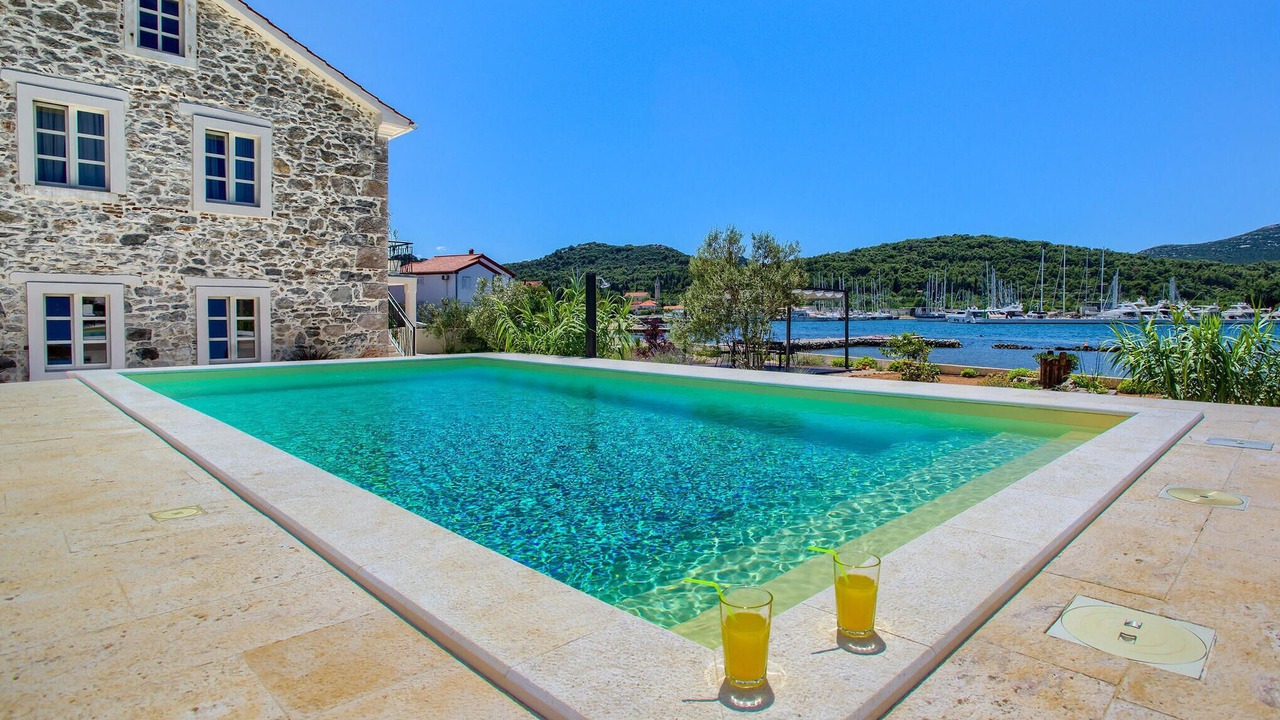 Photo of Outdoor in Sutomiscica