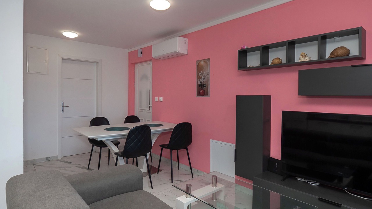 Photo of Livingroom in Betina