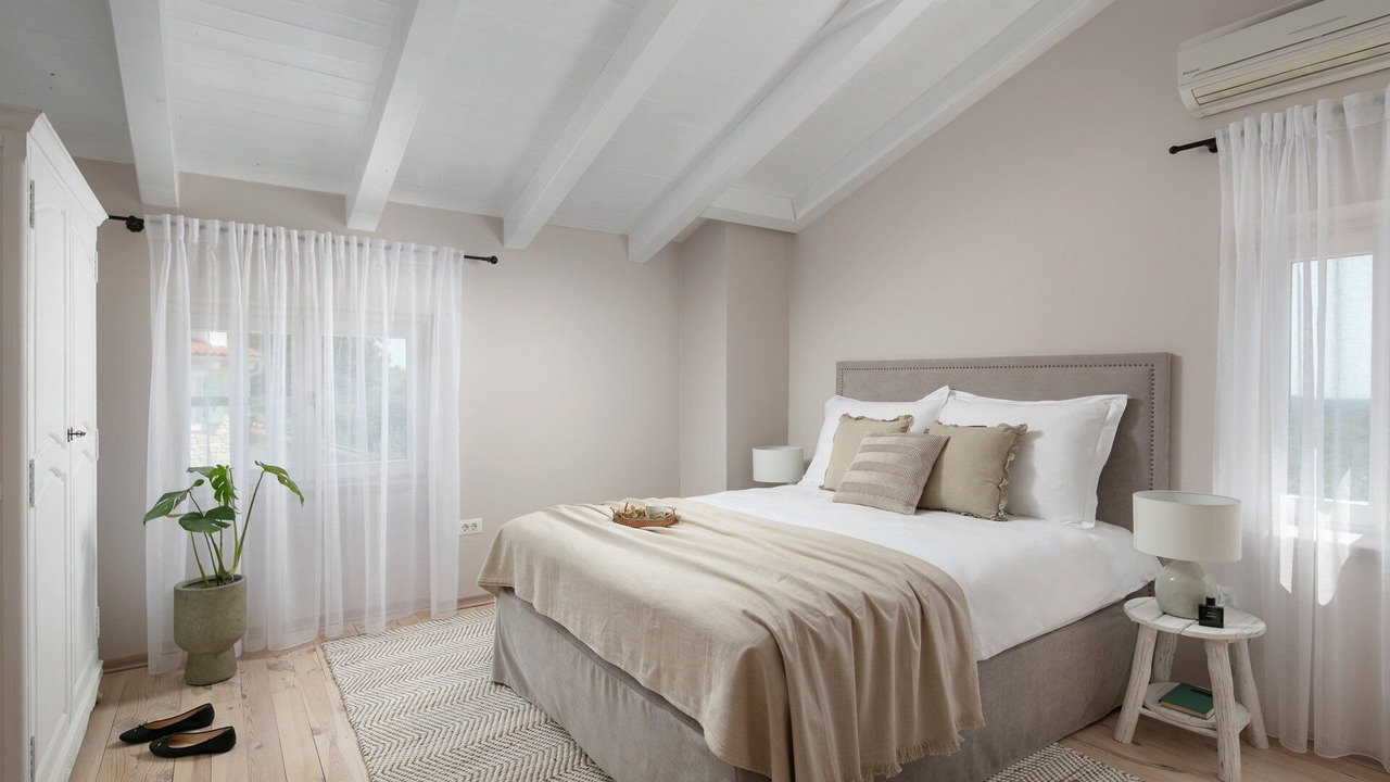 Photo of Bedroom in Burici