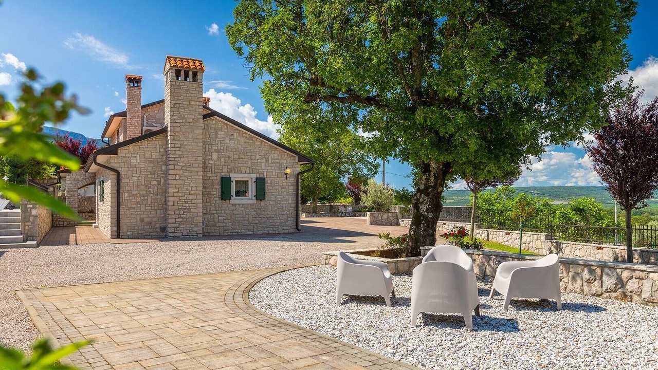 Photo of Patio Balcony in Krsan