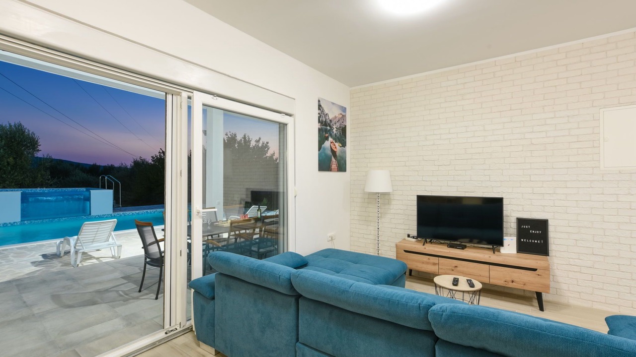 Photo of Livingroom in Sukosan