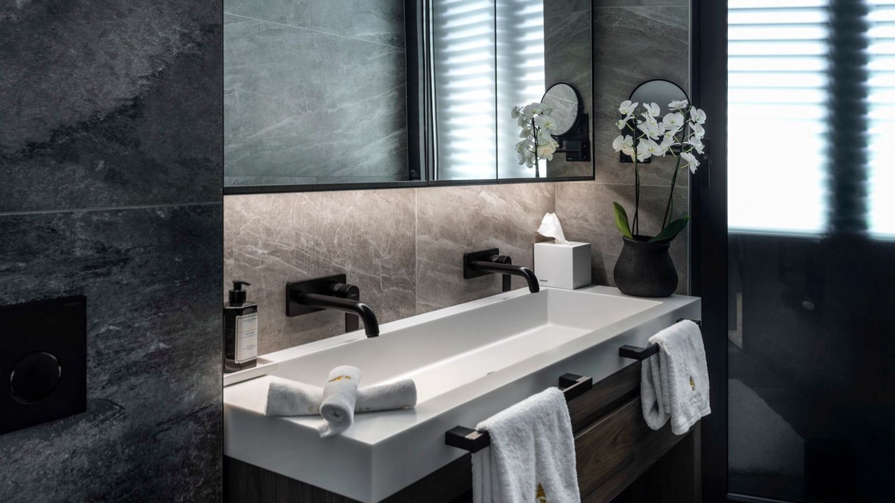 Photo of Bathroom in Cove Murtar