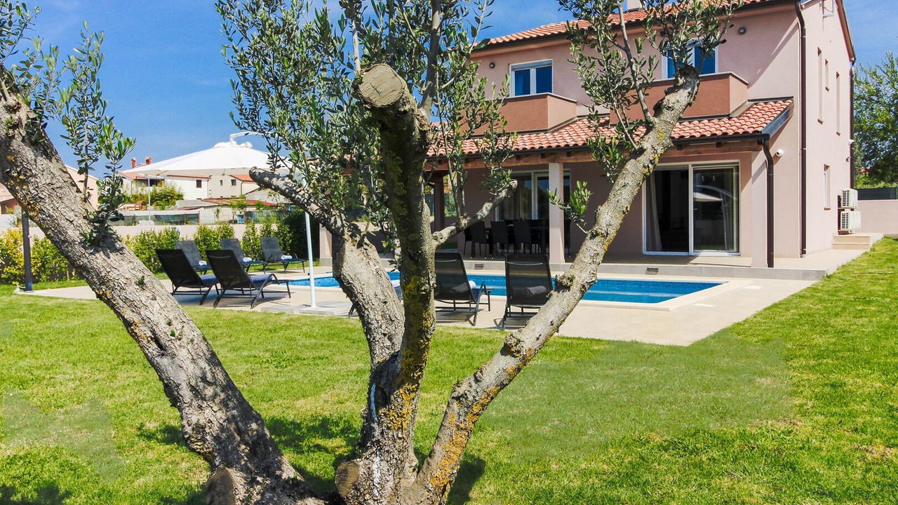 Photo of Outdoor in Sikici