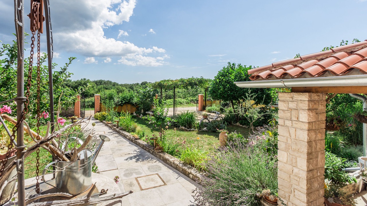 Photo of Outdoor in Cabrunici