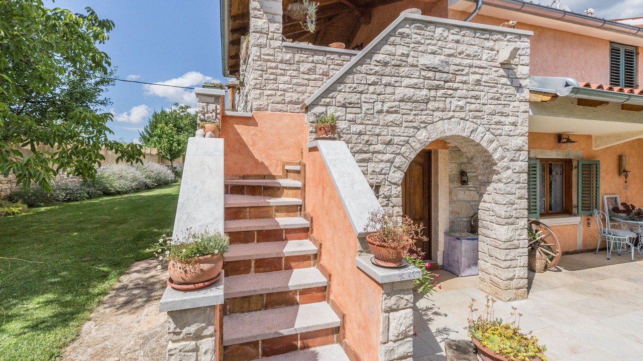 Photo of Outdoor in Cabrunici