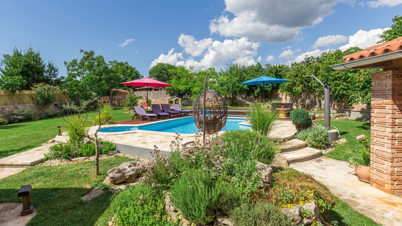Photo of Outdoor in Cabrunici