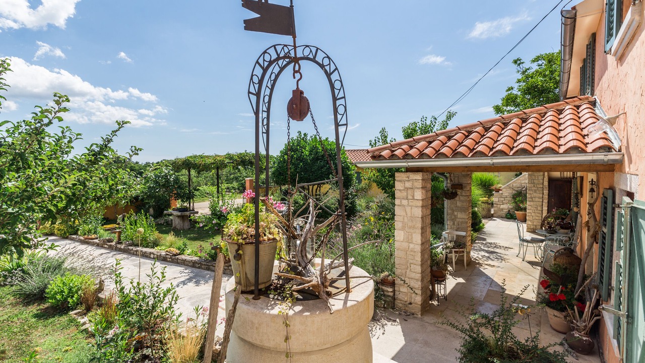 Photo of Outdoor in Cabrunici