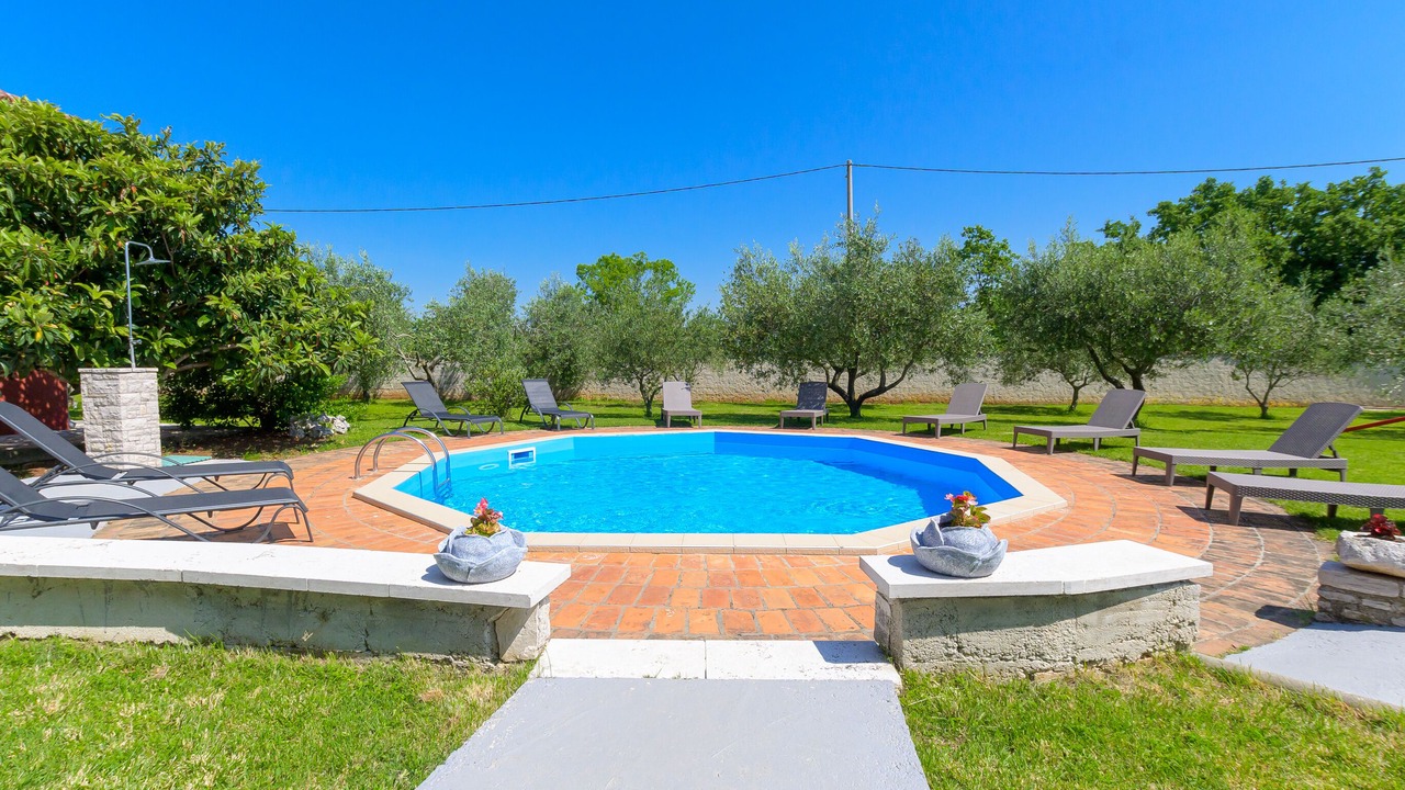 Photo of Outdoor in Cokuni