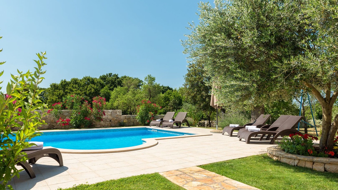 Photo of Outdoor in Brgod
