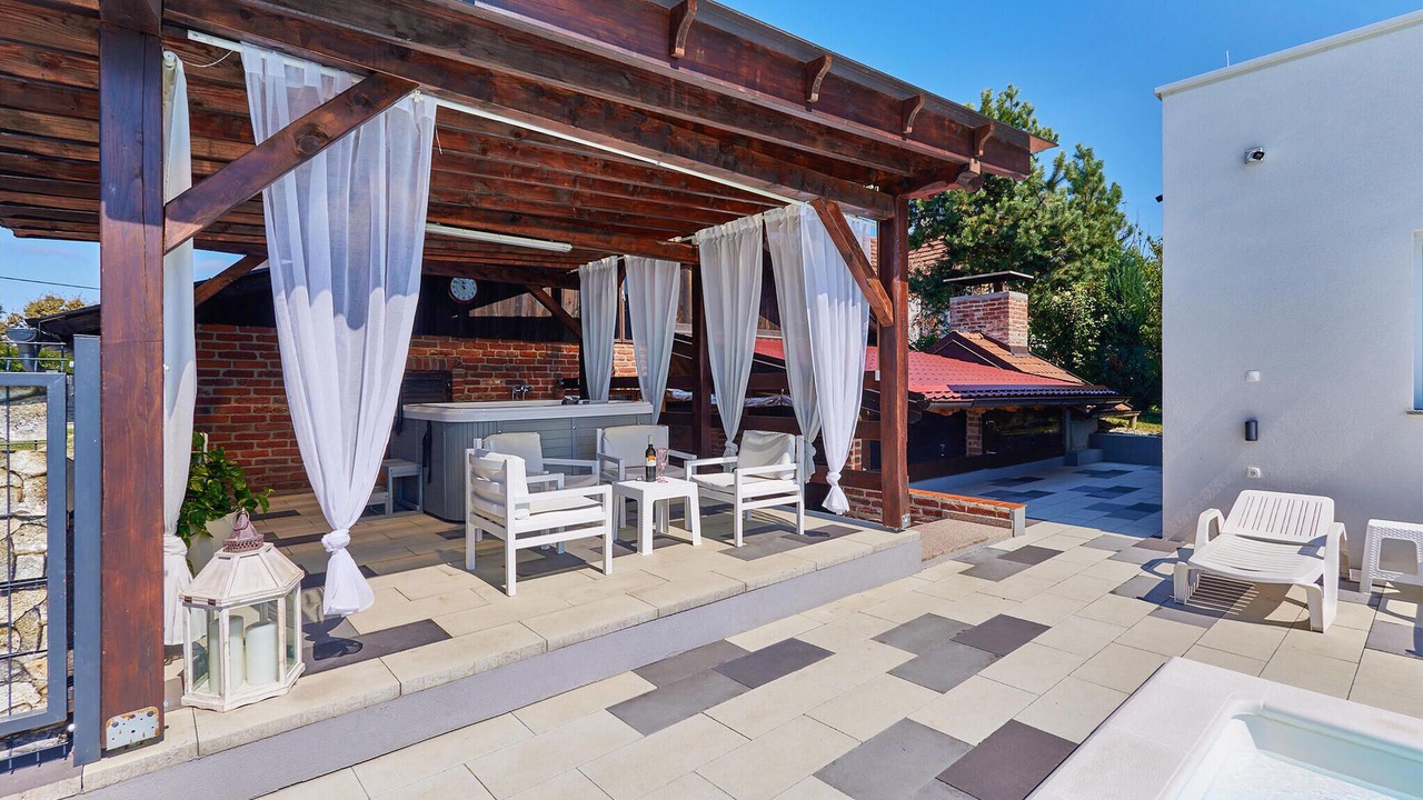 Photo of Outdoor in Kapela