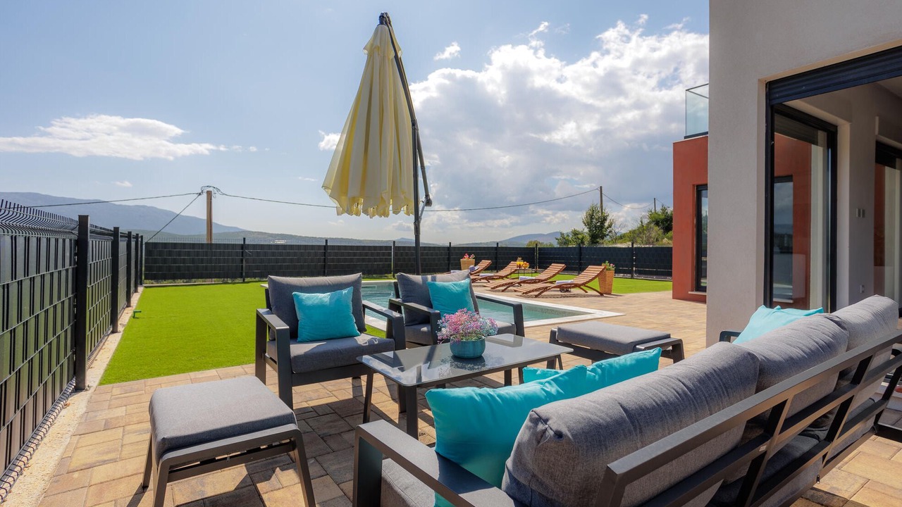 Photo of Others in Krusvar