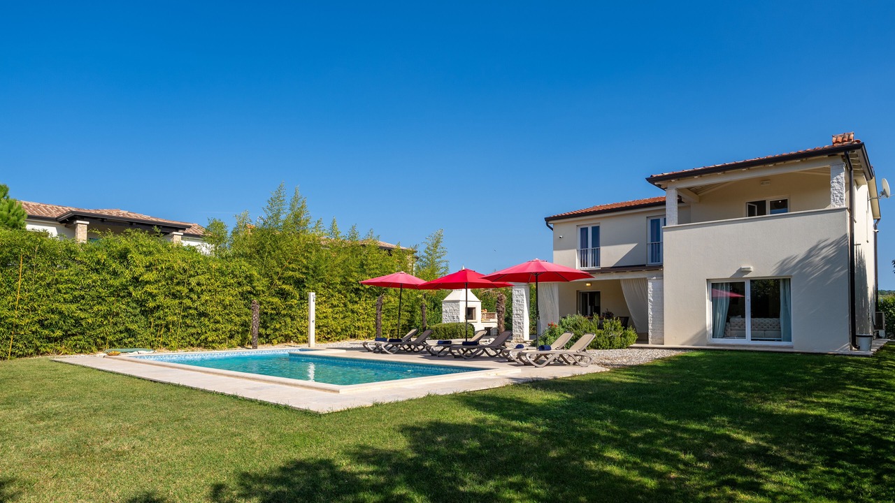 Photo of Outdoor in Labinci