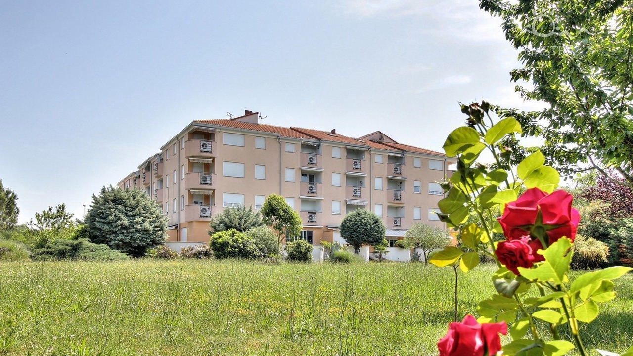 Photo of Outdoor in Monterol