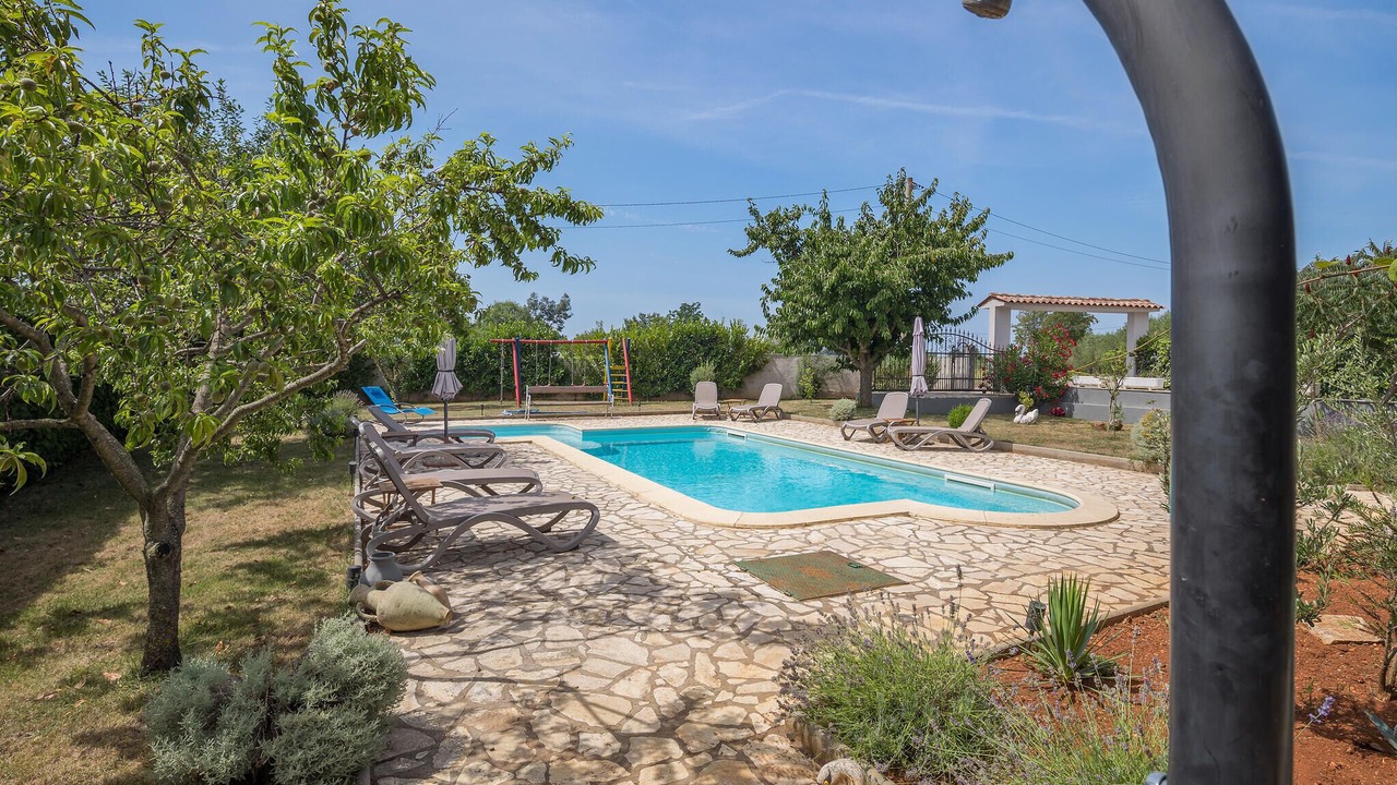 Photo of Outdoor in Zbandaj
