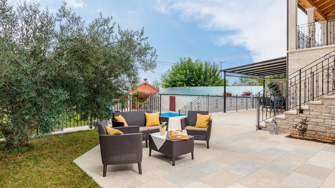 Photo of Patio Balcony in Cepic