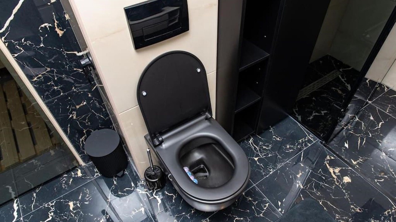 Photo of Bathroom in Pale