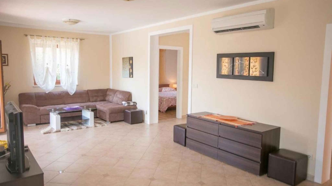 Photo of Livingroom in Buici