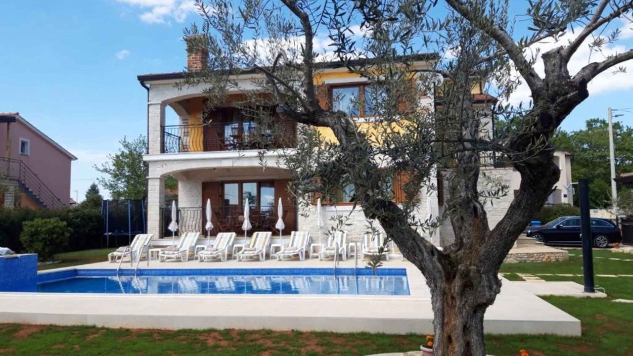 Photo of Outdoor in Buici